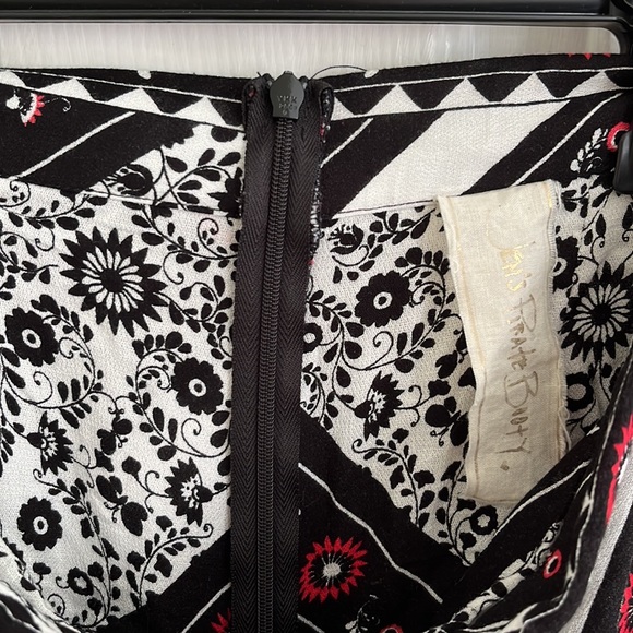 Jen’s Pirate Booty Skirt - Picture 5 of 6